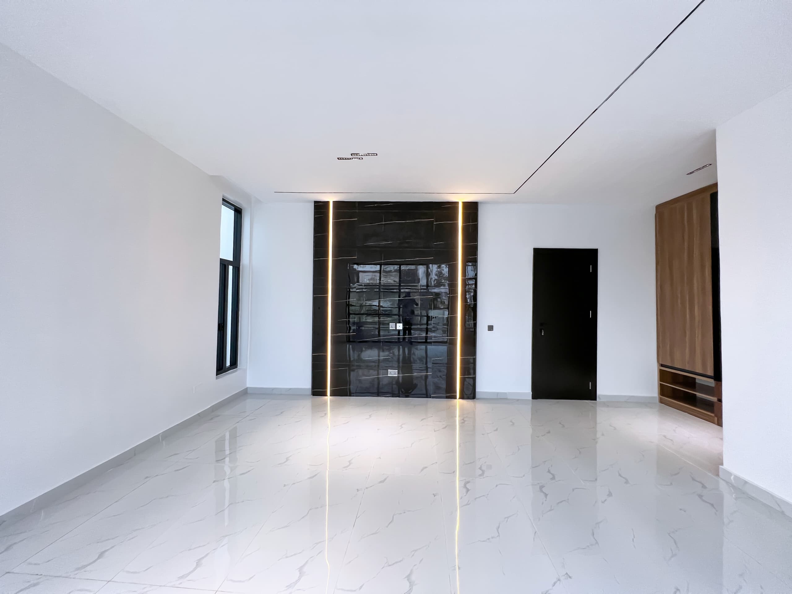 Magnificent Luxury Spacious 5 Bedroom